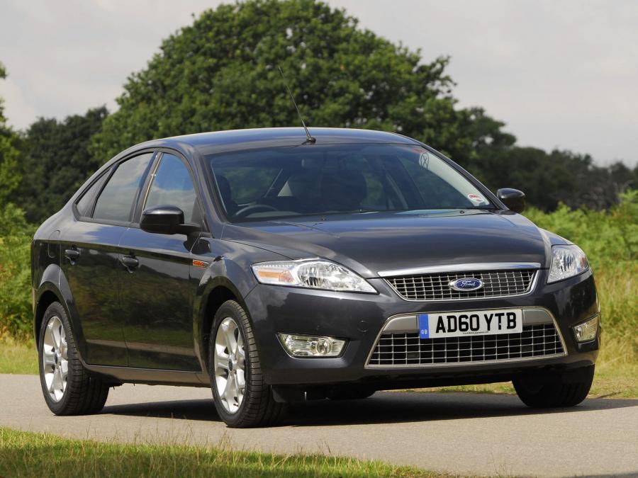  Ford Mondeo Hatchback 2007 года  (UK) (фото 15 из 19)